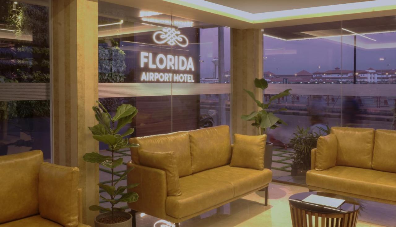 Florida Airport Hotel Kochi Nedumbassery Exterior photo